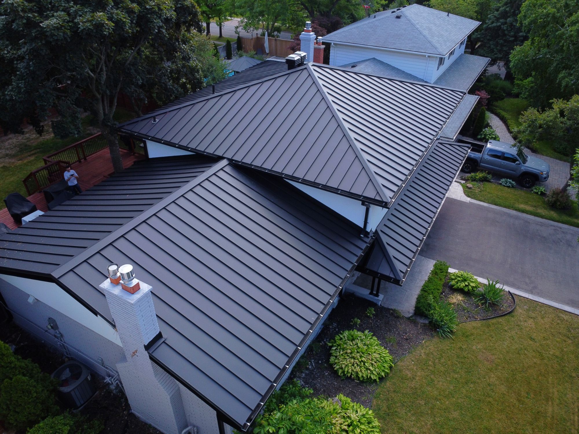Truss workers in Kochi